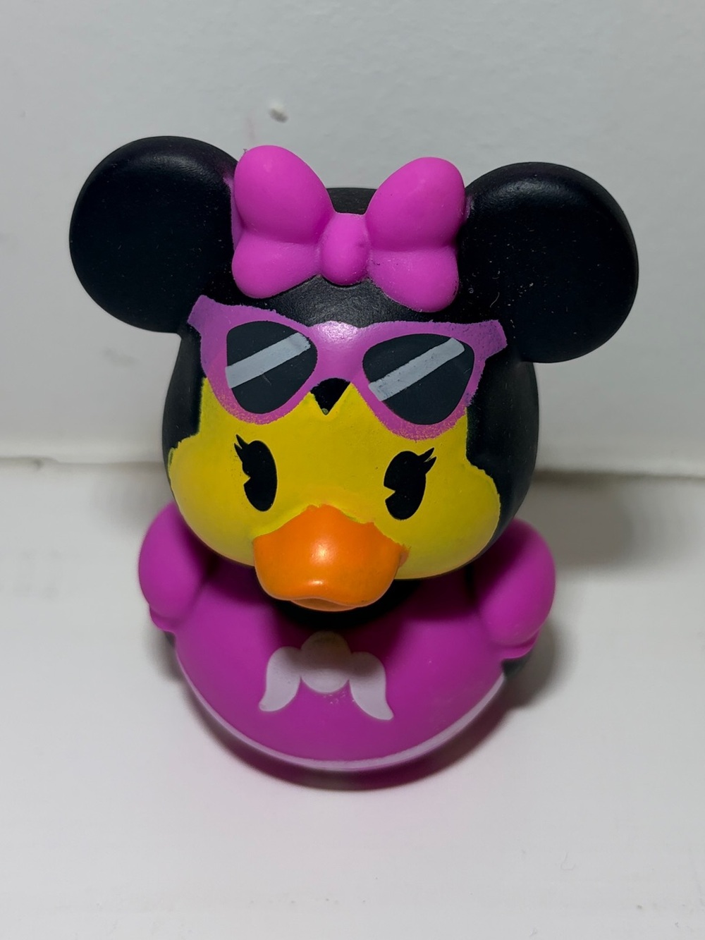 Duckalooz Disney Minnie Mouse Duck Figure Toy Pink Bow Sunglasses Collectible